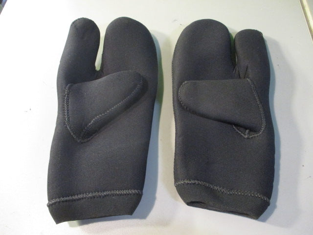 Load image into Gallery viewer, Used Used Cold Water Neoprene Gloves Size Large
