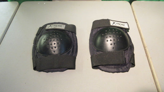 Used X-Treme Limits Skate Knee Pads