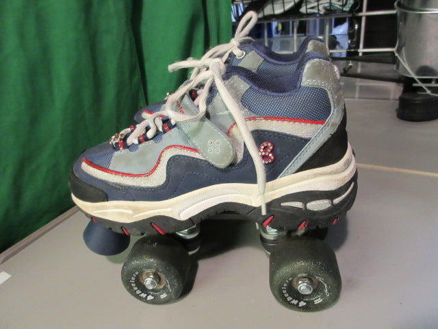 Load image into Gallery viewer, Used Britney Spears Skechers 4 Wheelers Roller Skates Size 4
