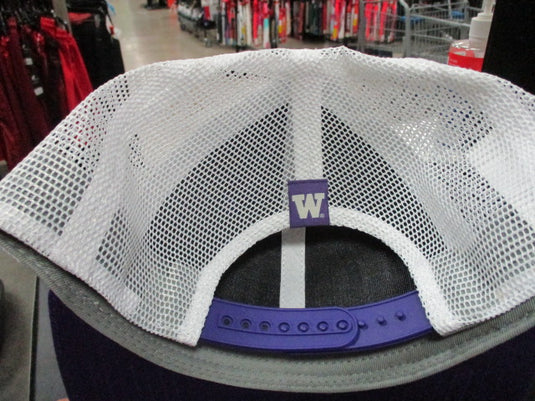 Used Captivating Washington Huskies Purple Snapback Hat