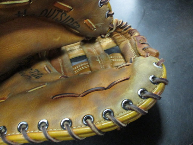 Load image into Gallery viewer, Used Wilson Pro Model The Outsider A2836 First Base Glove
