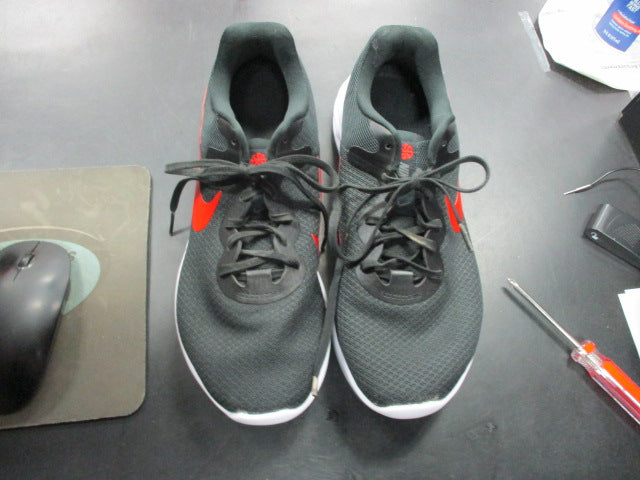 Load image into Gallery viewer, Used Nike Running Shoes Size 8.5
