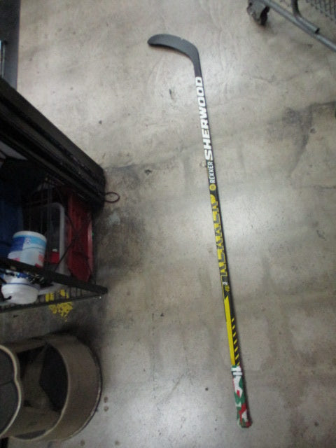 Load image into Gallery viewer, Used Sherwood Rekker 67&quot; Hockey Stick - RH
