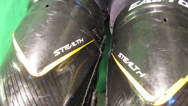 Load image into Gallery viewer, Used Easton Stealth Hockey RS Shin Pads 12” Guards
