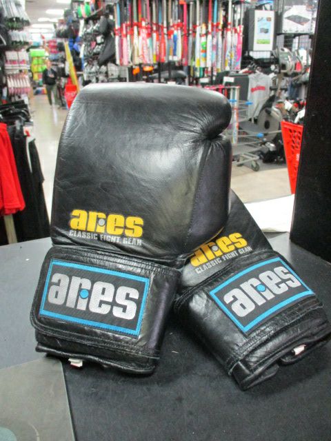 Used Aries Classic Leather Fighting Gear Boxing Gloves - 12oz Large Black