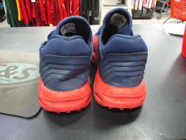 Load image into Gallery viewer, Used Boombah Size 9.5 Turf Cleats
