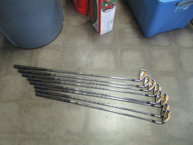 Load image into Gallery viewer, Used Clevland CG Gold MCT Iron Set 3-PW RH steel shaft
