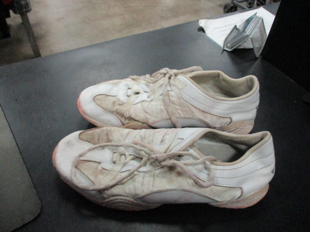 Load image into Gallery viewer, Used Nfinity Cheer Shoes Size 8.5 - Bottoms Are Red
