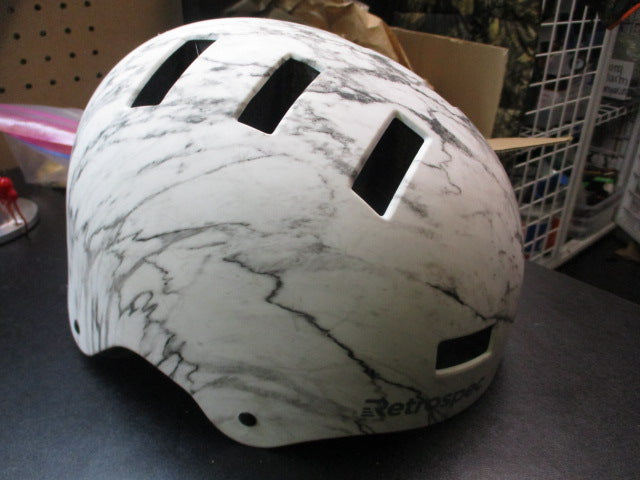 Load image into Gallery viewer, Used Retrospec Skate / Bike Helmet Size Medium
