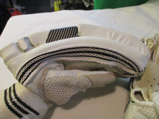 Used Adidas XT 5.0 Adult Cricket Batting Gloves