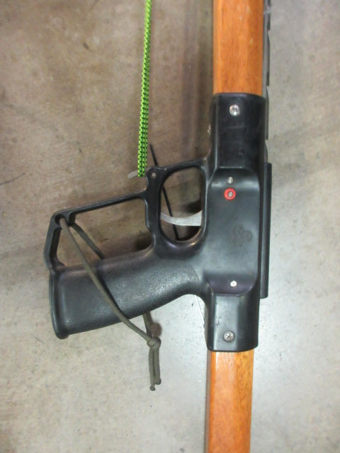 Load image into Gallery viewer, Used AB Biller Co Special Wood 55&quot;Spear Gun With Accesories
