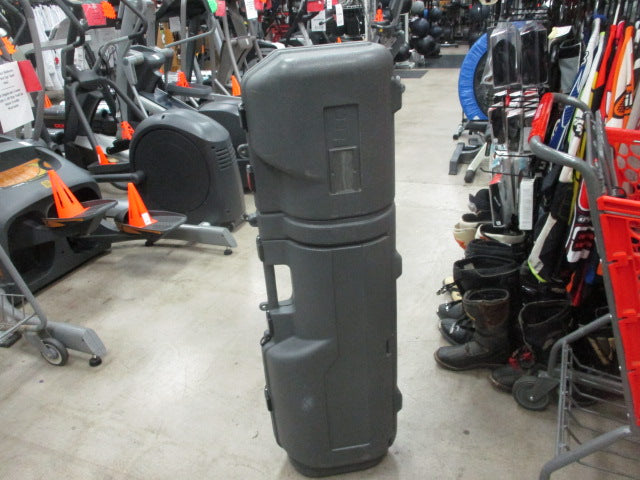 Load image into Gallery viewer, Used Flambeau Golf Hard Travel Case (No Carry Strap)
