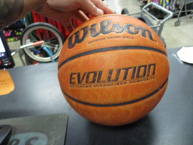 Load image into Gallery viewer, Used Wilson Evolution Indoor Game Ball  Size 7
