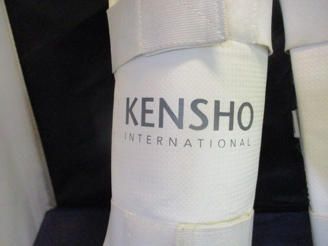 Load image into Gallery viewer, Used Kensho International Shin Guards Adult Size Small
