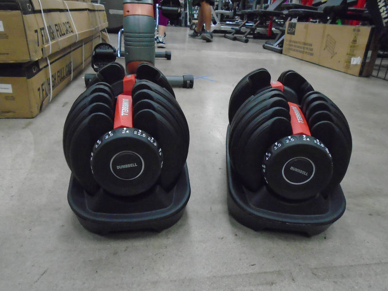 Load image into Gallery viewer, New Rising Sports 52.5 LB Adjustable Dumbbell Set Set Includes 2 52.5lb Dumbells
