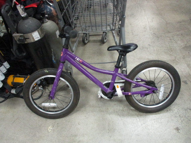 Load image into Gallery viewer, Used Adore Liv 16&quot; Kids Bmx Bike
