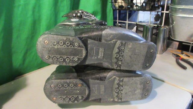 Load image into Gallery viewer, Used Rossignol Compj Ski Boots Size 23.5
