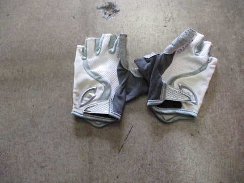 Used Giro Size Medium bicycle Gloves