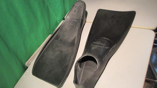 Used Sea Sports Floating fins Sz 8-9