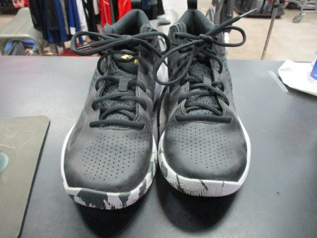 Load image into Gallery viewer, Used Under Armour Basketball Shoes Mens 8.5
