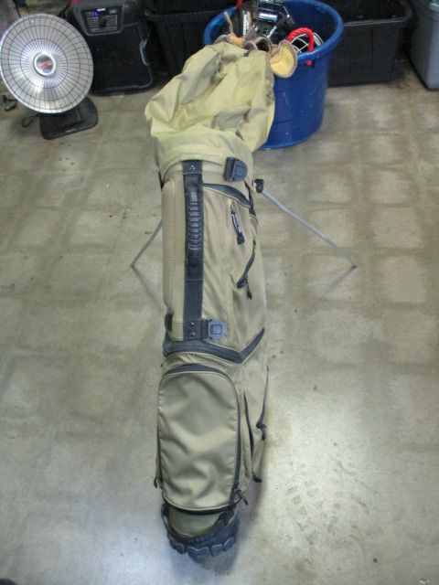 Load image into Gallery viewer, Used Belding Balance Max Sports Golf Stand Bag - Slight bend
