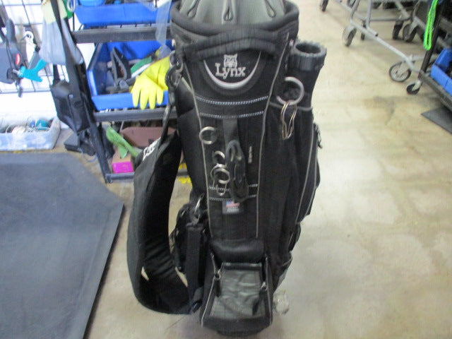 Load image into Gallery viewer, Used Lynx Stand Golf Bag (Legs IS broken)
