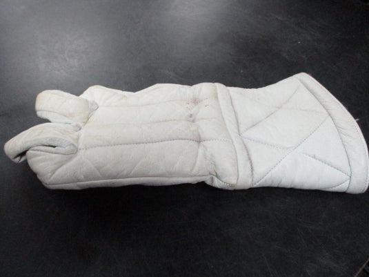 Used Fencing Single (1) Glove - Hole