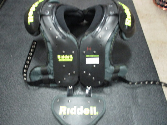 Used Riddell Shoulder Pads with Back Pad Size Large (100) 13"-14"