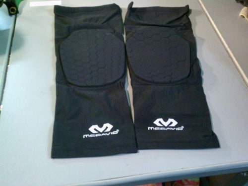 Used McDavid Padded Knee Sleeves Size XL