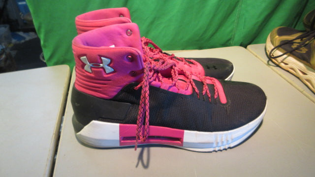 Load image into Gallery viewer, Used Under Armour Size 12 Black/Pink Basketball Shoes
