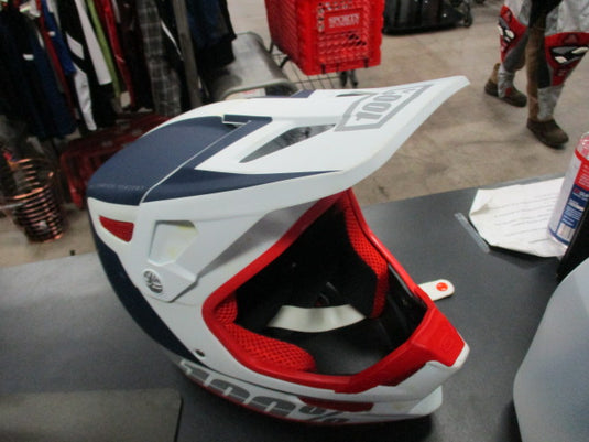 Used 100% The Status Downhill/BMX Helmet Size Medium