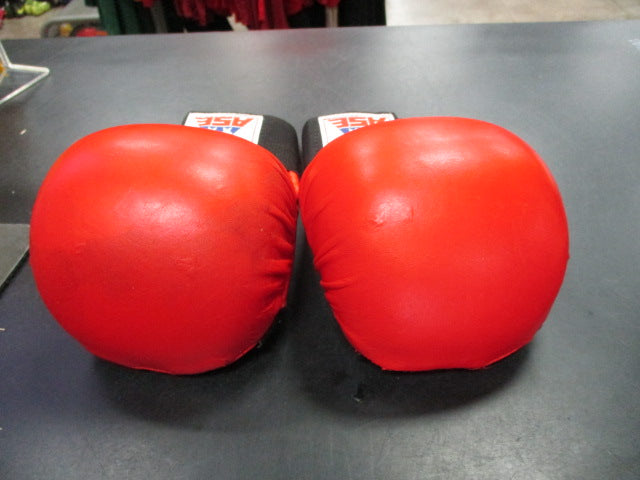 Load image into Gallery viewer, Used ASE Size MED Martial Arts Sparring Gloves
