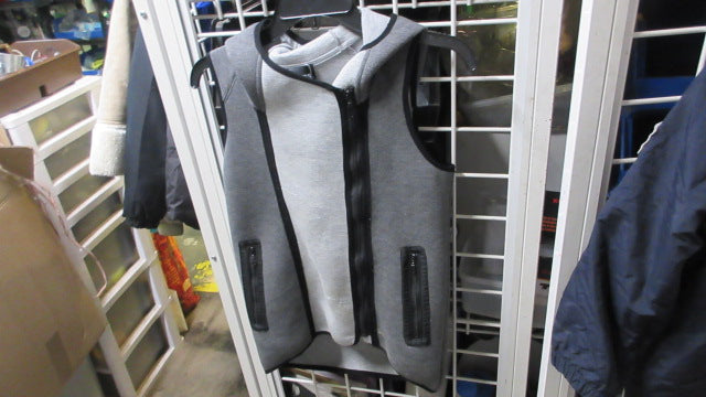 Load image into Gallery viewer, Used OOPS Winter Vest Size XXS
