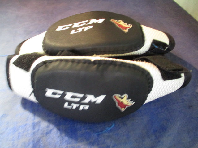 Load image into Gallery viewer, Used CCM LTP Hockey Elbow Pads Size Youth Large
