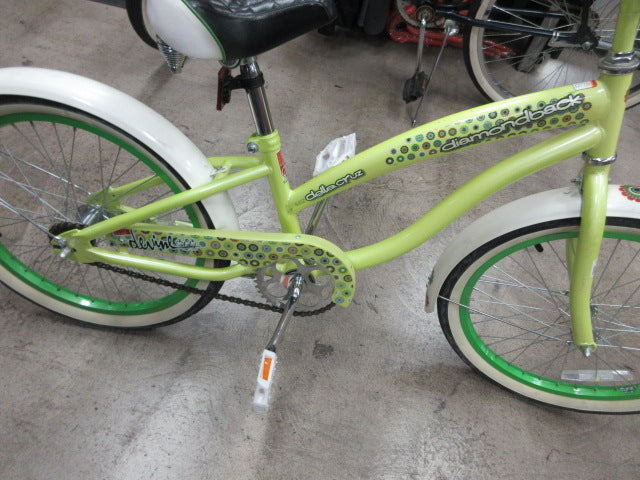 Load image into Gallery viewer, Used Diamondback Miz Bella Cruz 20&quot; Cruiser
