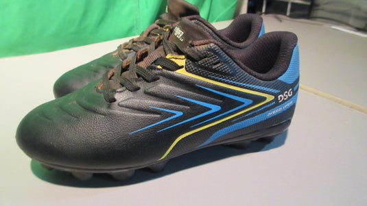 Used DSG Speed Viper Kids 11K Soccer Cleats