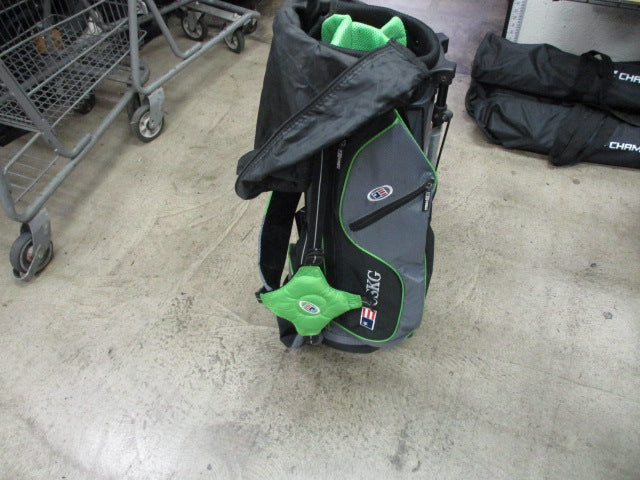 Load image into Gallery viewer, Used USKG Junior Golf Stand Bag
