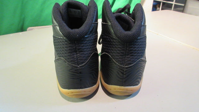 Load image into Gallery viewer, Used Oasics Matflex Size 8 Wrestling Shoes
