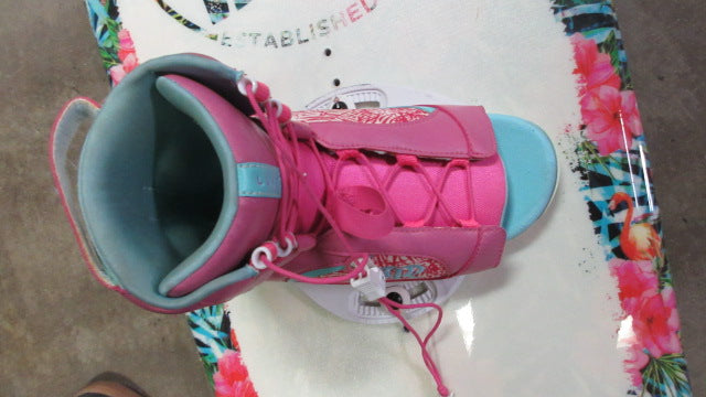 Load image into Gallery viewer, Used Ronix 135cm WAKEBOARD With Pink Bindings Size Womens 6/8
