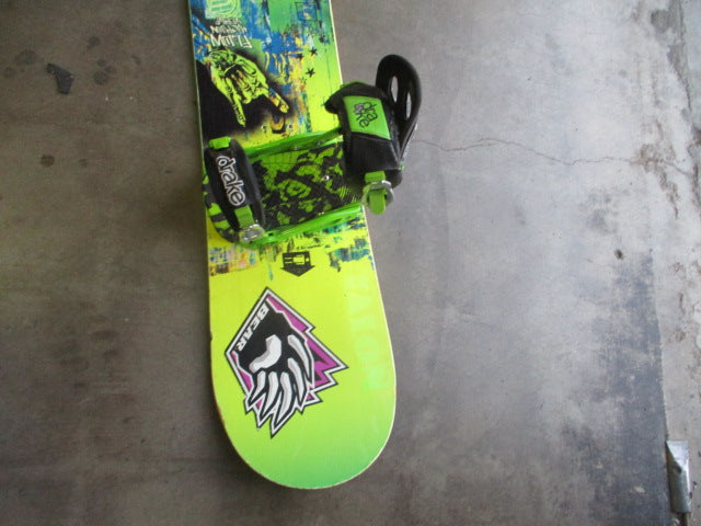 Load image into Gallery viewer, Used Flow Micron Verve Snowboard w/ Drake Bindings 130cm
