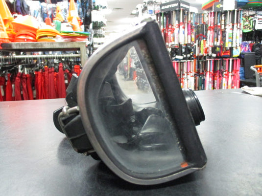 Used Tempered Glass Divers Goggles