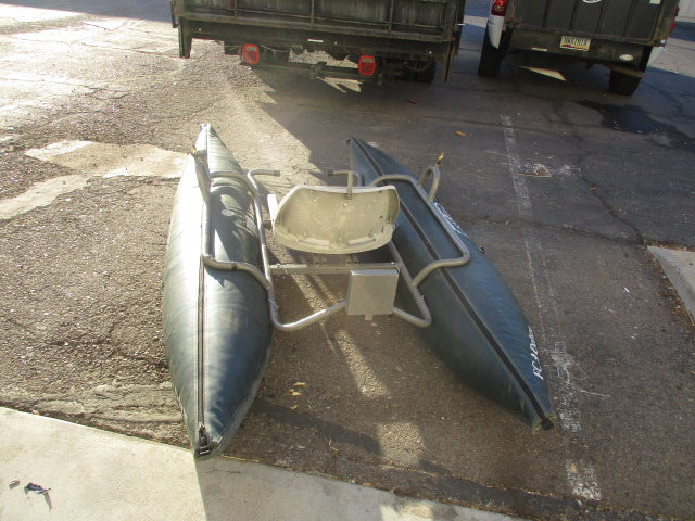 Load image into Gallery viewer, Used Fish Cat FC 9 Deluxe Float Boat With Paddles
