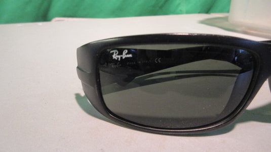 Used Ray Ban RB 4057 601-S Black Sunglasses