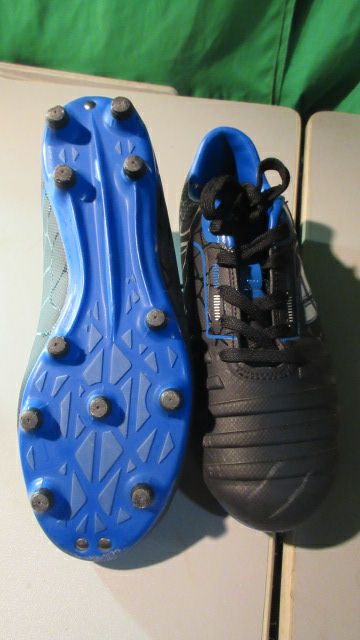 Load image into Gallery viewer, Used Vizari Avalon FG 3 Youth Soccer Outdoor Cleats
