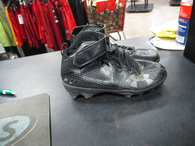 Load image into Gallery viewer, Used Under Armour UA Spotlight 4 MC Size Youth 3 Cleats
