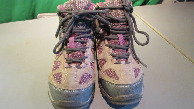 Load image into Gallery viewer, Used Hi-Tec Altitude Youth 13K Hiking Shoes
