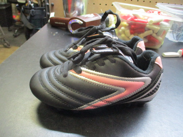 Load image into Gallery viewer, Vizari Verona Soccer Cleats Youth Size 9
