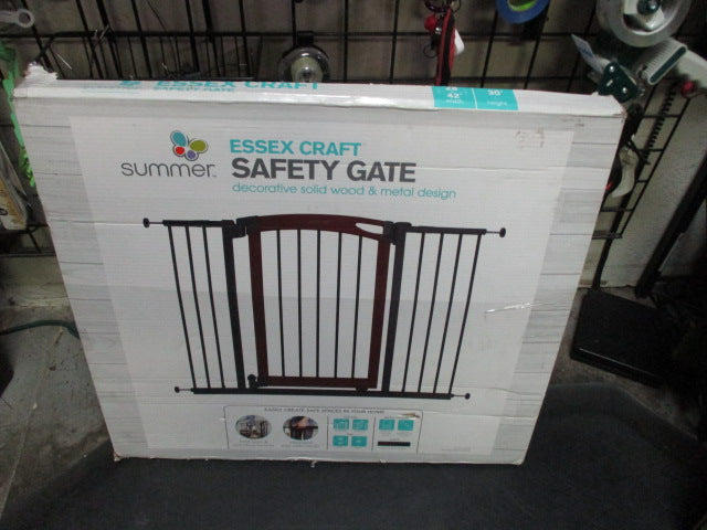 Load image into Gallery viewer, Used Essex Craft Safty Gate - Open Box Never Used
