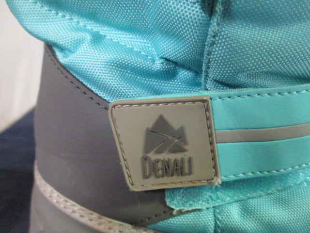 Load image into Gallery viewer, Used Denali Snow Boots Youth Size 3
