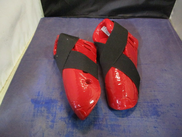 Load image into Gallery viewer, Used Sang Moo Sa Martial Arts Sparring Shoes Size Youth
